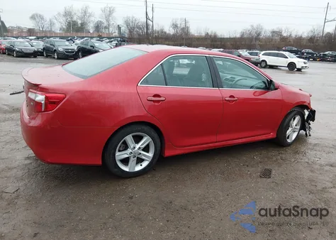 2012 Toyota Camry Se z USA, uszkodzony, nr VIN 4T1BF1FK2CU550248